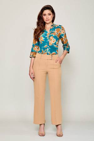 Conjunto de blusa estampada color azul con pantalón