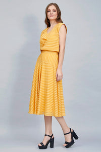 VESTIDO CORTO CASUAL COLOR AMARILLO CON ESCAROLA