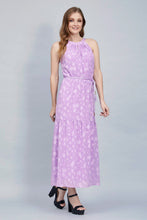 Cargar imagen en el visor de la galería, MAXI VESTIDO TIPO HALTER COLOR LILA Y FALDA GYPSY