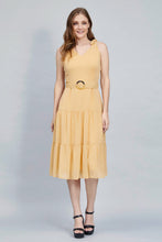 Cargar imagen en el visor de la galería, VESTIDO CORTO CASUAL COLOR BEIGE CON FALDA MIDI