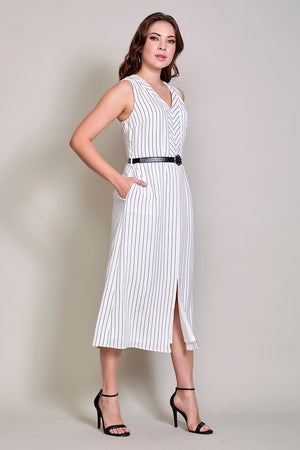 Vestido blanco casual rayado sin manga con cinturón