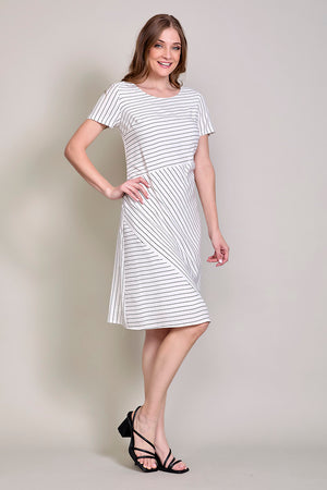 Vestido casual rayado color blanco cuello redondo