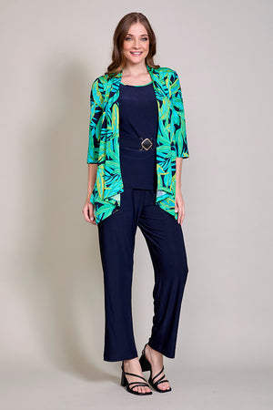 Conjunto de blusa y ensamble estampado con pantalón