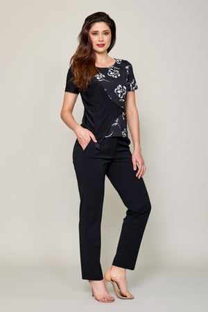 Conjunto de blusa estampada con detalle y pantalón recto