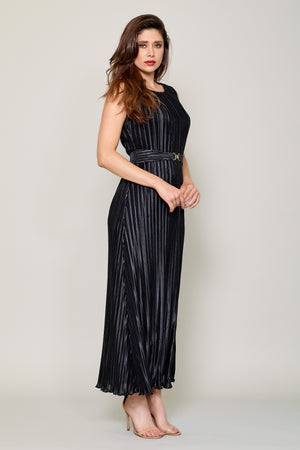 Vestido de fiesta plizado color negro con cinturón