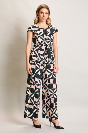 Conjunto estampado rosa de blusa con pantalón amplio