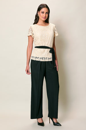 Conjunto de blusa de encaje con cinturón y pantalón
