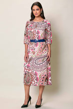 Cargar imagen en el visor de la galería, Vestido corto casual manga 3/4 con estampado rosa