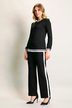 Cargar imagen en el visor de la galería, Conjunto casual color negro manga larga con pantalón