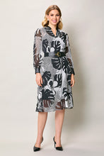 Cargar imagen en el visor de la galería, Vestido elegante manga larga color negro con cinturón