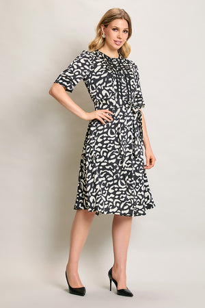 Vestido estampado color negro con manga y cinturón