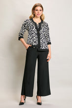 Cargar imagen en el visor de la galería, Conjunto tres piezas color negro con pantalón amplio