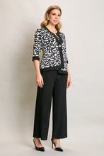 Cargar imagen en el visor de la galería, Conjunto tres piezas color negro con pantalón amplio