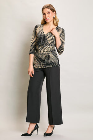 Conjunto color negro con blusa estampada y pantalón