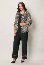 Cargar imagen en el visor de la galería, Conjunto tres piezas estampado animal print con pantalón