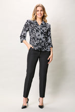 Cargar imagen en el visor de la galería, Conjunto de camisa estampada manga 3/4 con pantalón