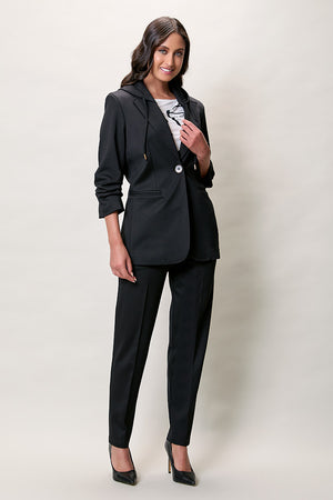 Conjunto casual de blusa con pantalón y saco color negro