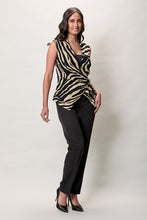 Cargar imagen en el visor de la galería, Conjunto de chaleco estampado color café con pantalón