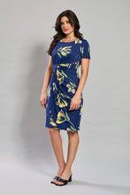 Cargar imagen en el visor de la galería, Vestido mangas 3/4 azul marino con estampado de flores