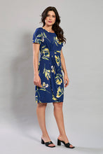 Cargar imagen en el visor de la galería, Vestido mangas 3/4 azul marino con estampado de flores