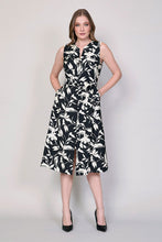 Cargar imagen en el visor de la galería, Vestido negro con estampado floral blanco y cinturón