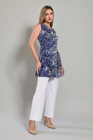 Conjunto de blusa larga azul estampada con pantalón