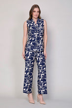 Cargar imagen en el visor de la galería, Conjunto estampado color azul con chaleco y pantalón
