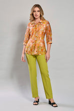 Cargar imagen en el visor de la galería, Conjunto de pantalón verde y blusa naranja manga 3/4