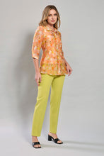 Cargar imagen en el visor de la galería, Conjunto de pantalón verde y blusa naranja manga 3/4