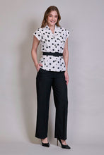Cargar imagen en el visor de la galería, Conjunto formal de blusa a lunares con cinturón y pantalón