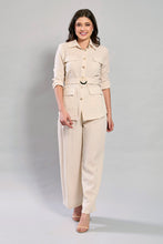 Cargar imagen en el visor de la galería, Conjunto de pantalón y camisa color beige con cinturón