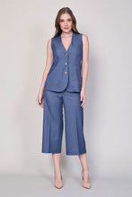 Cargar imagen en el visor de la galería, Conjunto casual de chaleco con pantalón corto color azul