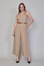 Cargar imagen en el visor de la galería, Jumpsuit beige sin mangas con cinturón café