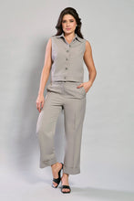Cargar imagen en el visor de la galería, Conjunto formal de chaleco con pantalón color gris