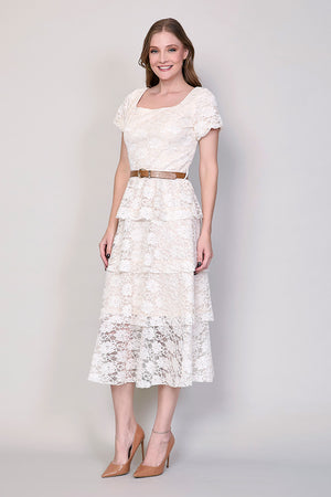 Vestido casual de encaje ligero cuello cuadrado
