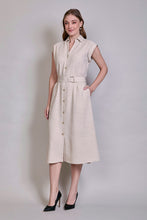 Cargar imagen en el visor de la galería, Vestido casual sin manga color beige tipo camisero