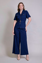 Cargar imagen en el visor de la galería, Conjunto casual azul con camisola y cinturón con pantalón