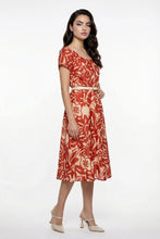 Cargar imagen en el visor de la galería, Vestido casual cuello cuadrado color rojo con estampado