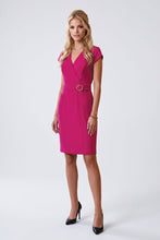 Cargar imagen en el visor de la galería, Vestido elegante color fiusha cuello V con cinturón