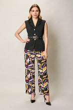 Cargar imagen en el visor de la galería, Chaleco casual color negro con botones y cinturón