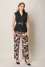 Cargar imagen en el visor de la galería, Chaleco casual color negro con botones y cinturón