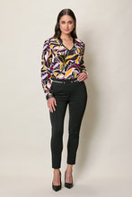 Cargar imagen en el visor de la galería, Pantalón corte ajustado color negro y pretina alta