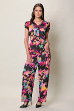 Cargar imagen en el visor de la galería, Blusa casual cuello V con estampado multicolor