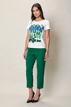 Cargar imagen en el visor de la galería, Blusa casual cuello recondo color blanco con estampado