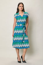 Cargar imagen en el visor de la galería, Vestido casual estampado color azul y verde