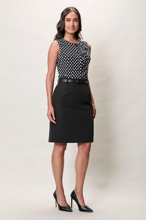 Falda recta color negro con bolsillos