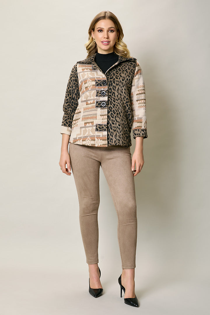 Abrigo casual estampado color café manga 3/4