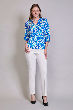 Blusa casual azul con estampado blanco manga 3/4