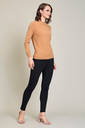 Blusa invernal manga larga color camel cuello alto