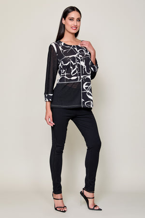 Blusa casual ligera manga larga color negro con estampado